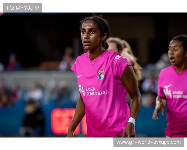 切尔西的转会动作持续，年轻球员崭露头角，切尔西转出球员